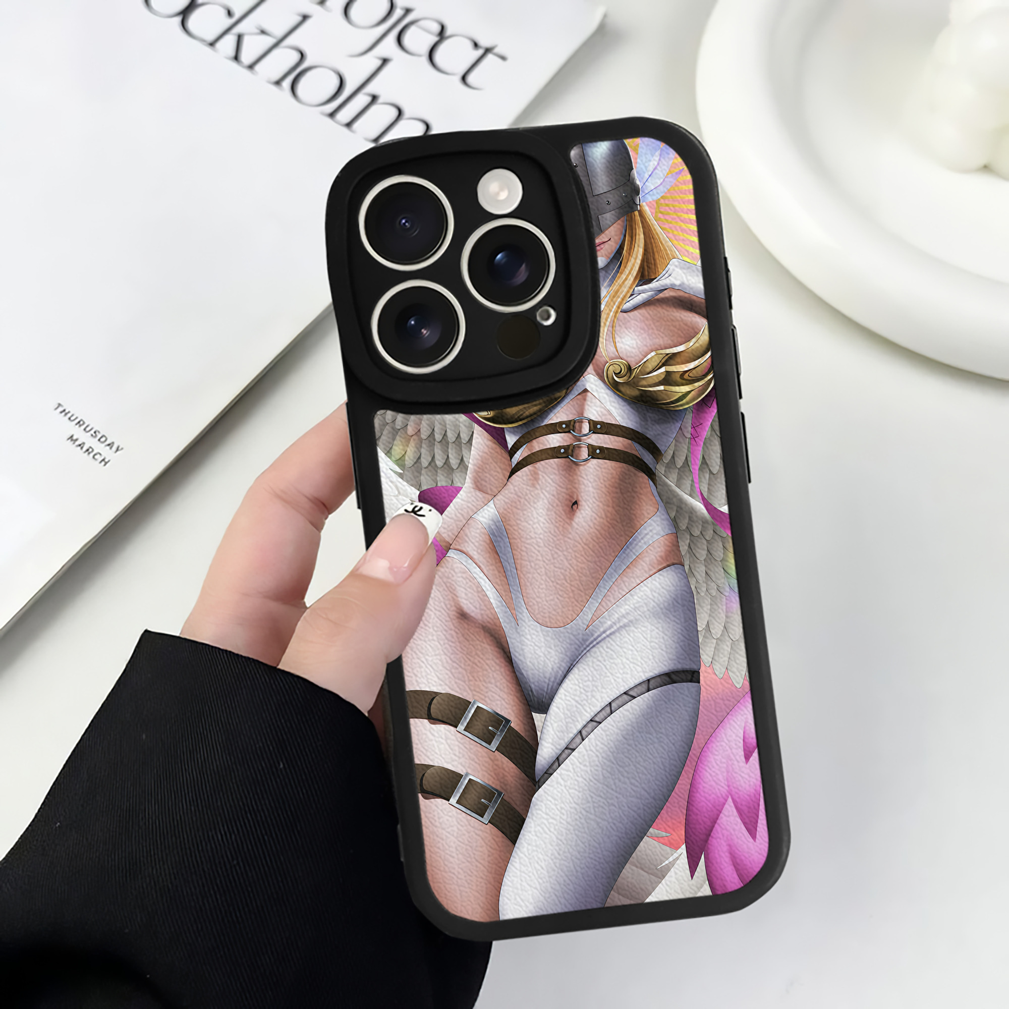（画像用） Digimon デジタルモンスター/デジモン 【iPhone 16シリーズ対応】シリコンスマホケース（レザー調） 材質：シリコン